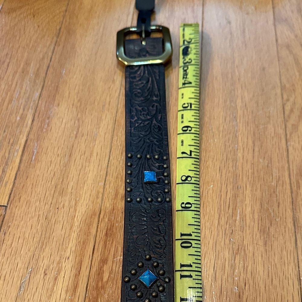 NWOT Justin’s leather Embossed Belt with Blue Accents